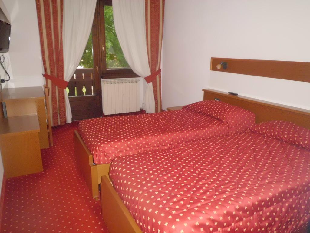 Hotel Garni Martina Carisolo
